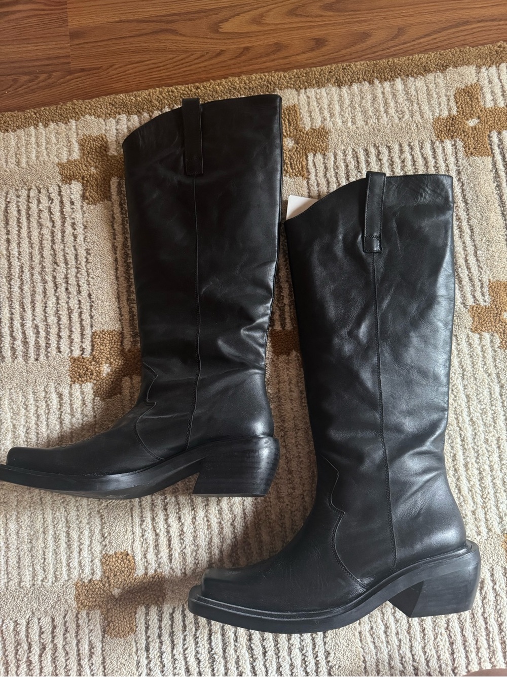 Black Leather Knee-High Women's Boots